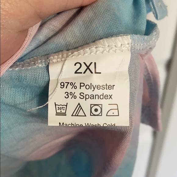 SHEIN tie-dye star tee - Picture 5 of 5